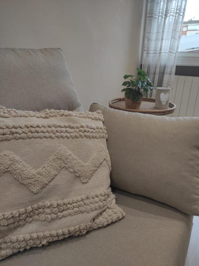 Apartamento En Viladecans Cerca Del Aeropuerto المظهر الخارجي الصورة