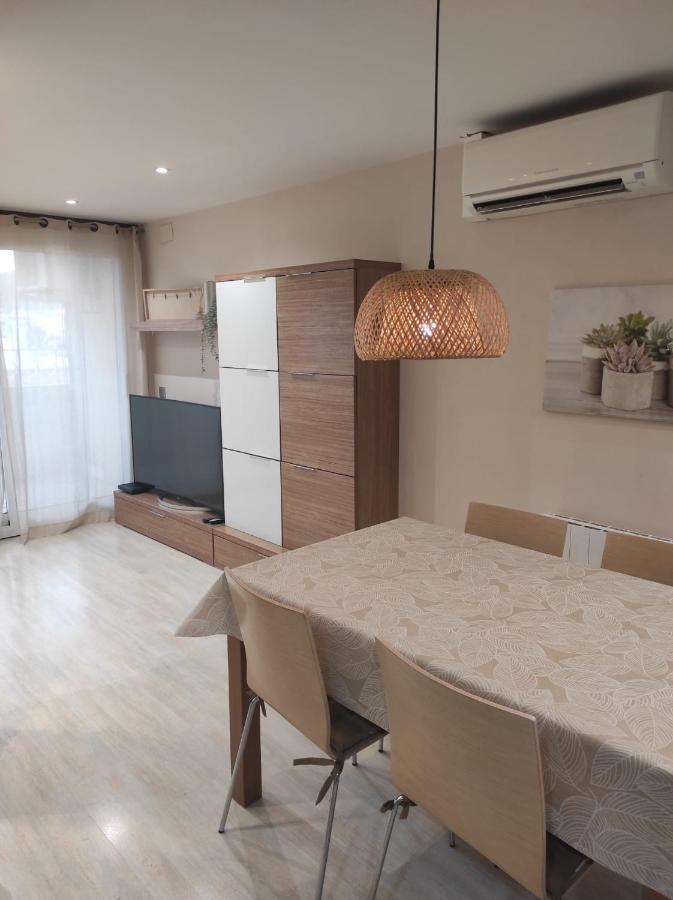 Apartamento En Viladecans Cerca Del Aeropuerto المظهر الخارجي الصورة