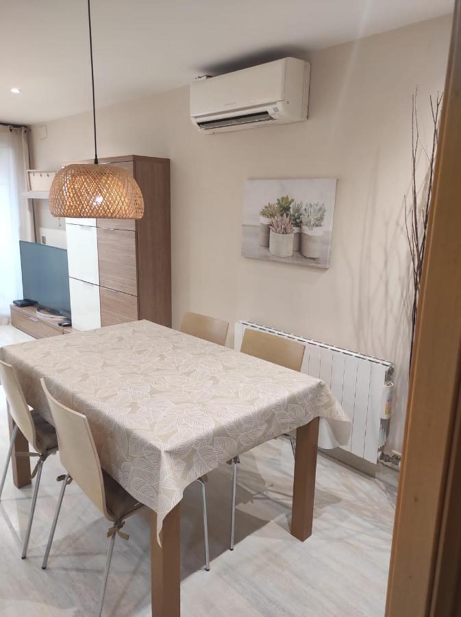 Apartamento En Viladecans Cerca Del Aeropuerto المظهر الخارجي الصورة