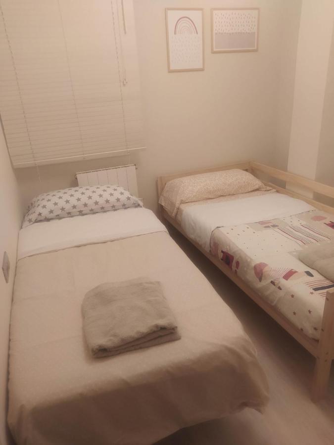 Apartamento En Viladecans Cerca Del Aeropuerto المظهر الخارجي الصورة